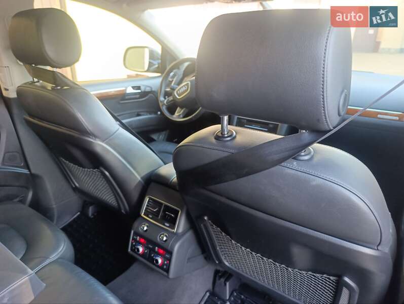 Внедорожник / Кроссовер Audi Q7 2014 в Владимире