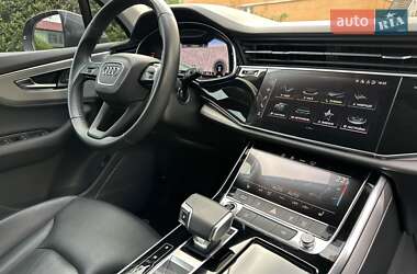 Внедорожник / Кроссовер Audi Q7 2021 в 