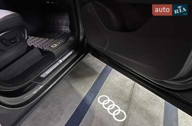 Внедорожник / Кроссовер Audi Q7 2021 в 