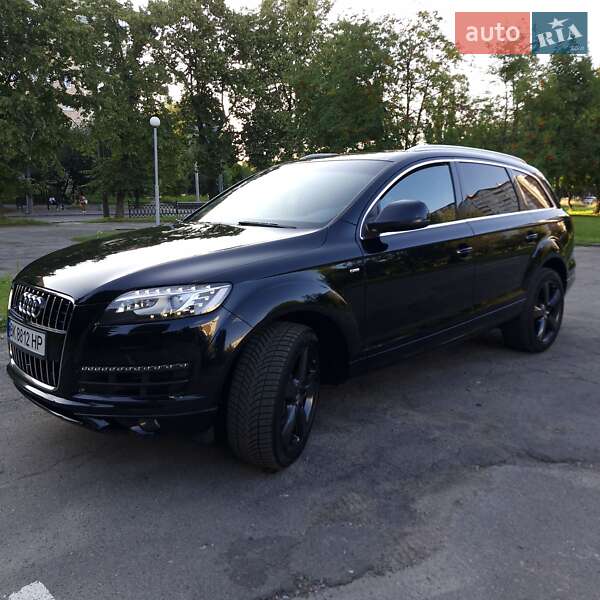 Внедорожник / Кроссовер Audi Q7 2014 в Ровно