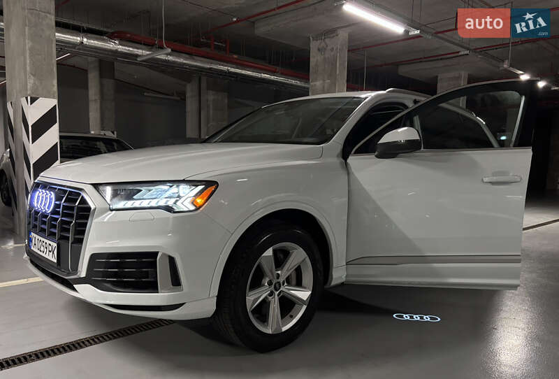 Внедорожник / Кроссовер Audi Q7 2023 в Киеве