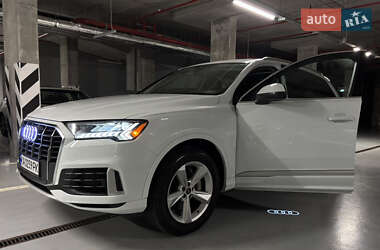 Внедорожник / Кроссовер Audi Q7 2023 в 