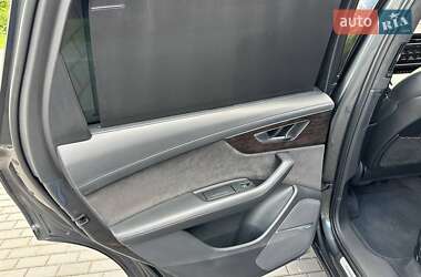 Внедорожник / Кроссовер Audi Q7 2020 в 