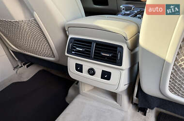 Внедорожник / Кроссовер Audi Q7 2015 в 