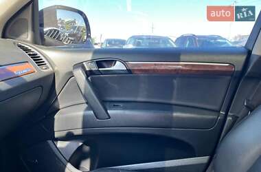 Внедорожник / Кроссовер Audi Q7 2011 в 