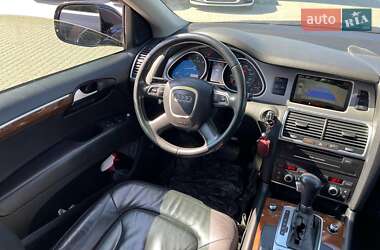 Внедорожник / Кроссовер Audi Q7 2011 в 