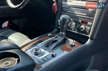 Внедорожник / Кроссовер Audi Q7 2011 в 