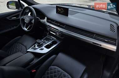 Внедорожник / Кроссовер Audi Q7 2019 в 