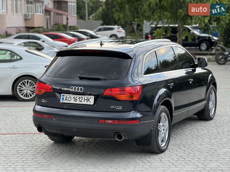 Внедорожник / Кроссовер Audi Q7 2007 в Мукачево