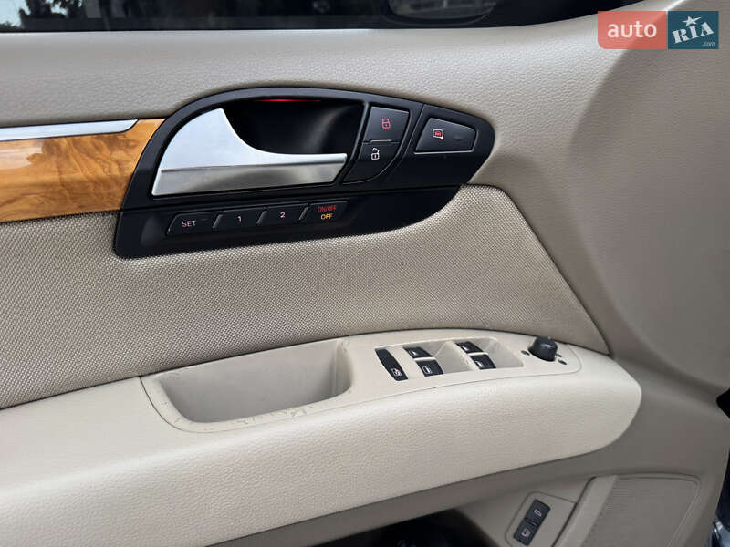 Внедорожник / Кроссовер Audi Q7 2007 в Мукачево