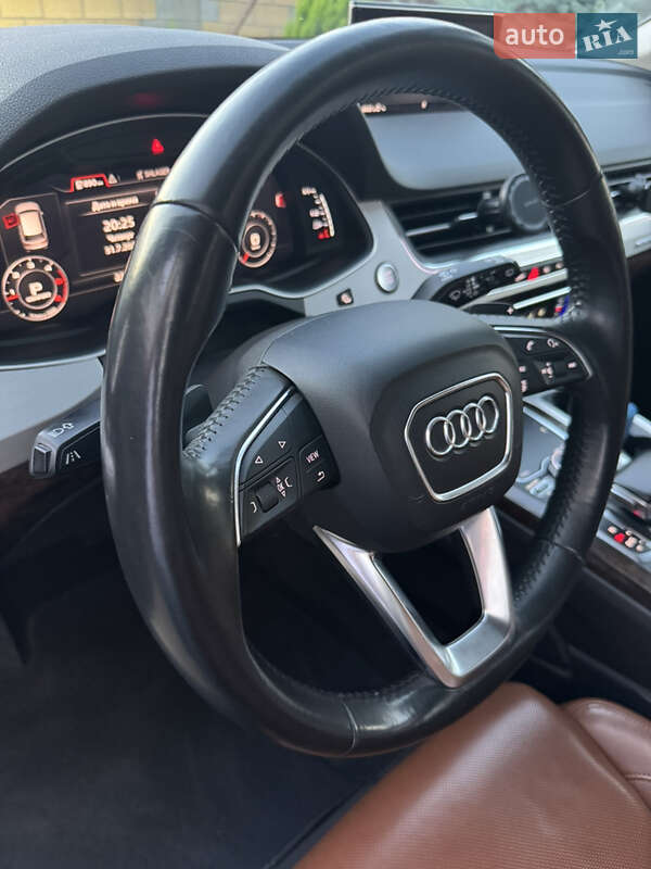 Внедорожник / Кроссовер Audi Q7 2017 в Одессе