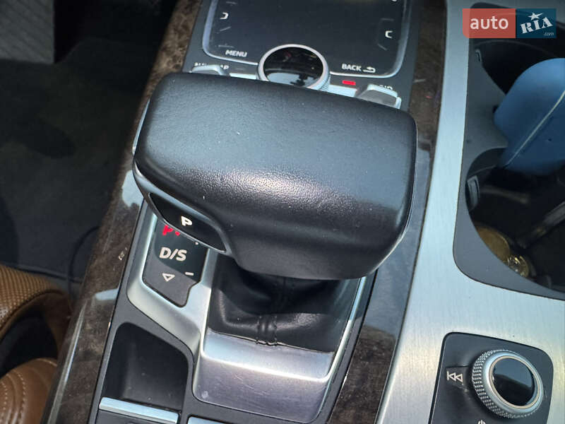 Внедорожник / Кроссовер Audi Q7 2017 в Одессе