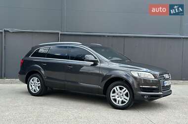 Внедорожник / Кроссовер Audi Q7 2007 в 