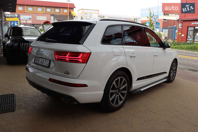 Внедорожник / Кроссовер Audi Q7 2016 в Львове фото 3 Внедорожник / Кроссовер Audi Q7 2016 в Львове