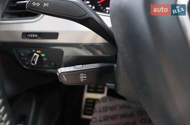 Внедорожник / Кроссовер Audi Q7 2016 в 