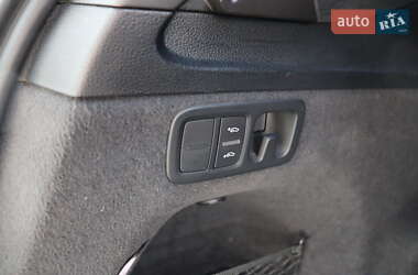 Внедорожник / Кроссовер Audi Q7 2016 в 