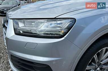 Внедорожник / Кроссовер Audi Q7 2017 в 