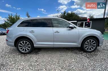 Внедорожник / Кроссовер Audi Q7 2017 в 