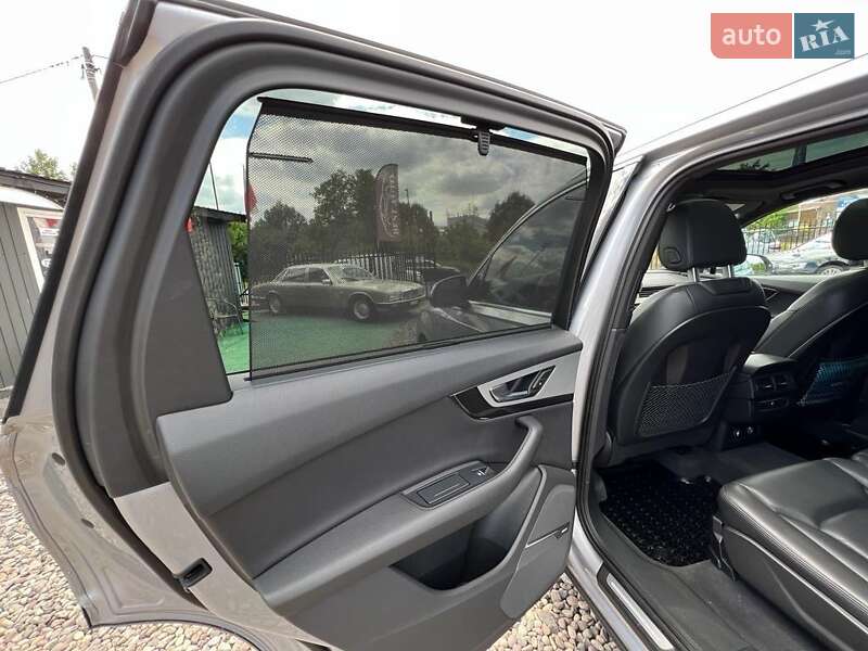 Внедорожник / Кроссовер Audi Q7 2017 в Любомле