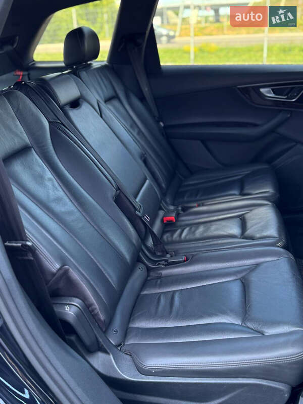 Внедорожник / Кроссовер Audi Q7 2017 в Днепре