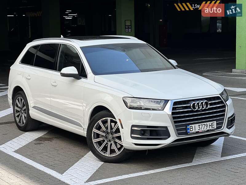 Внедорожник / Кроссовер Audi Q7 2019 в Киеве