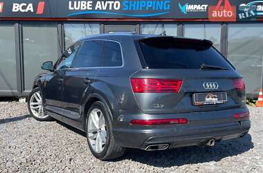 Внедорожник / Кроссовер Audi Q7 2017 в 