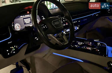 Внедорожник / Кроссовер Audi Q7 2018 в 