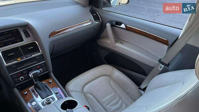 Внедорожник / Кроссовер Audi Q7 2015 в Львове