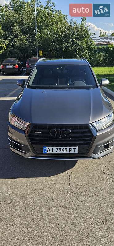 Позашляховик / Кросовер Audi Q7 2019 в Києві