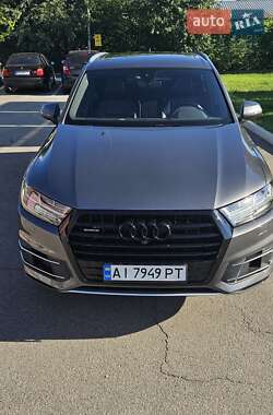 Внедорожник / Кроссовер Audi Q7 2019 в 