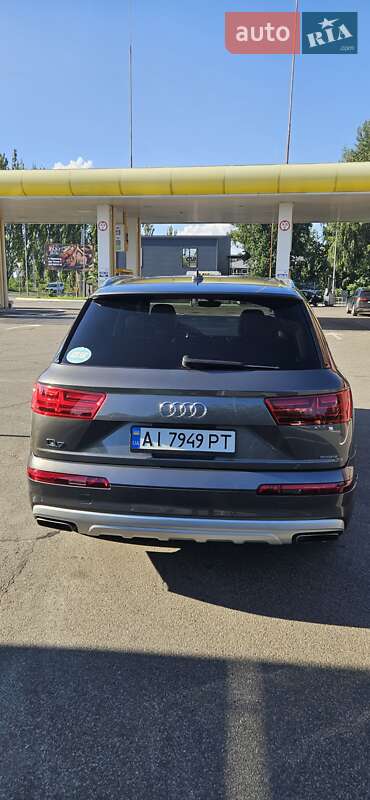 Позашляховик / Кросовер Audi Q7 2019 в Києві