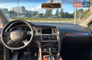 Внедорожник / Кроссовер Audi Q7 2015 в 