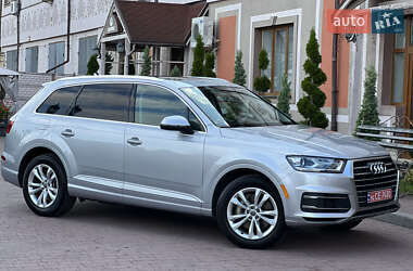 Внедорожник / Кроссовер Audi Q7 2017 в 