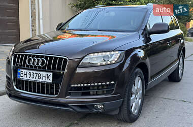 Внедорожник / Кроссовер Audi Q7 2013 в 