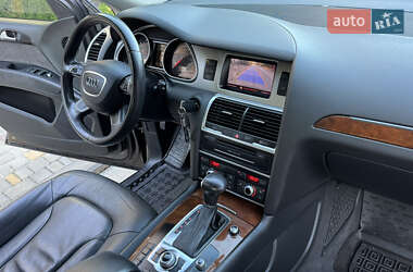 Внедорожник / Кроссовер Audi Q7 2013 в 