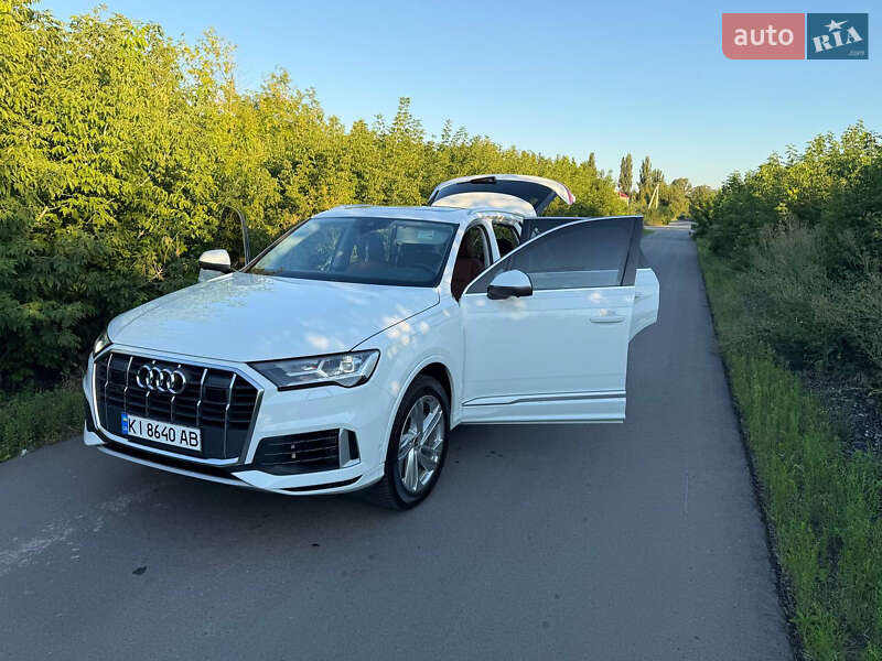 Внедорожник / Кроссовер Audi Q7 2021 в Киеве