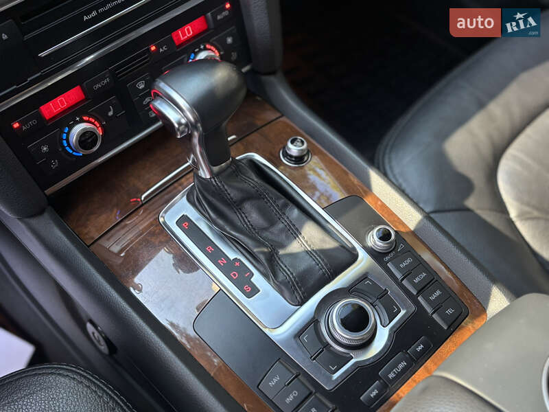Внедорожник / Кроссовер Audi Q7 2013 в Киеве