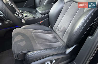 Внедорожник / Кроссовер Audi Q7 2017 в 