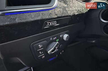 Внедорожник / Кроссовер Audi Q7 2017 в 