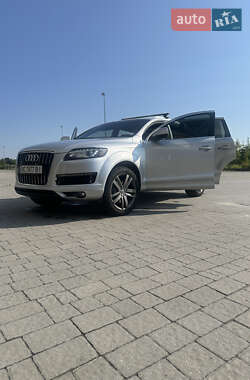 Внедорожник / Кроссовер Audi Q7 2010 в 