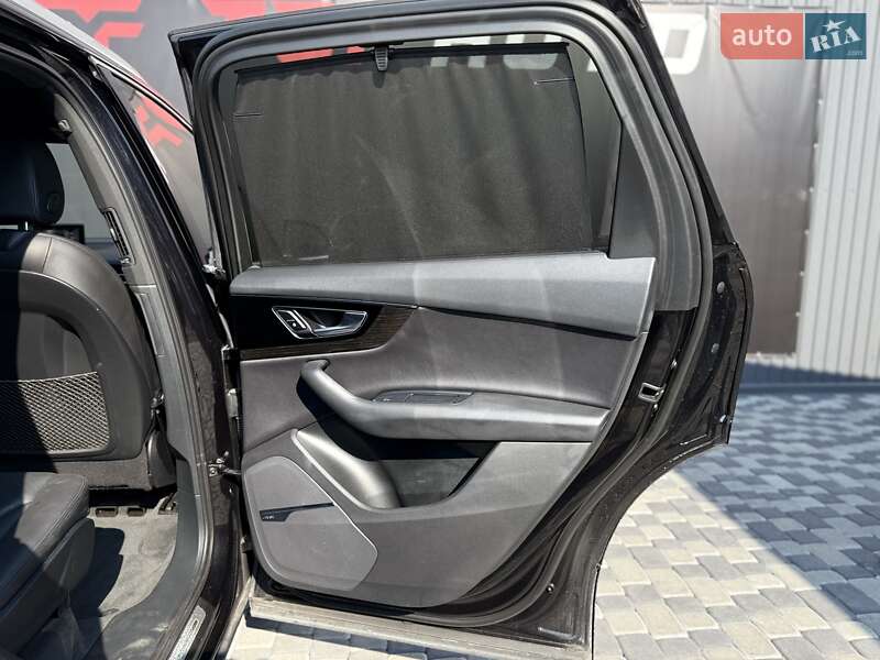 Внедорожник / Кроссовер Audi Q7 2017 в Львове