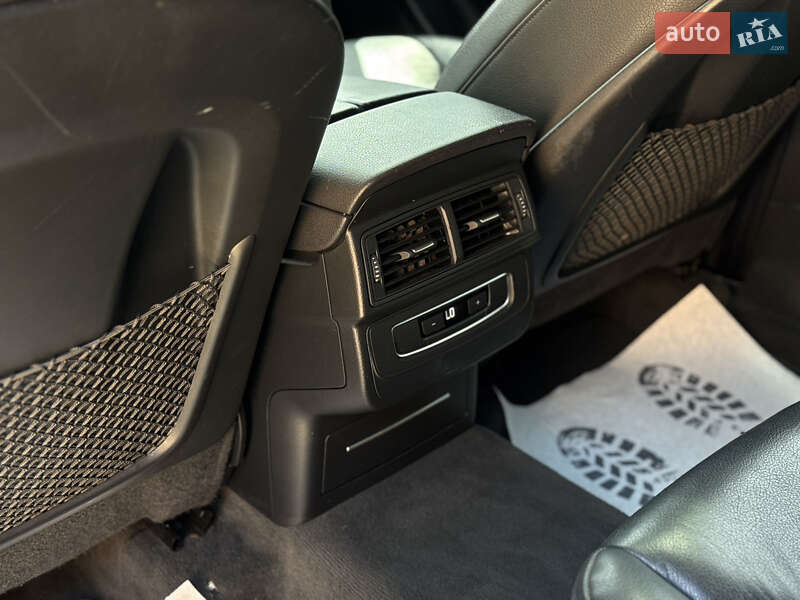 Внедорожник / Кроссовер Audi Q7 2016 в Мукачево