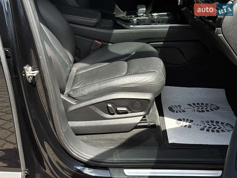 Внедорожник / Кроссовер Audi Q7 2016 в Мукачево