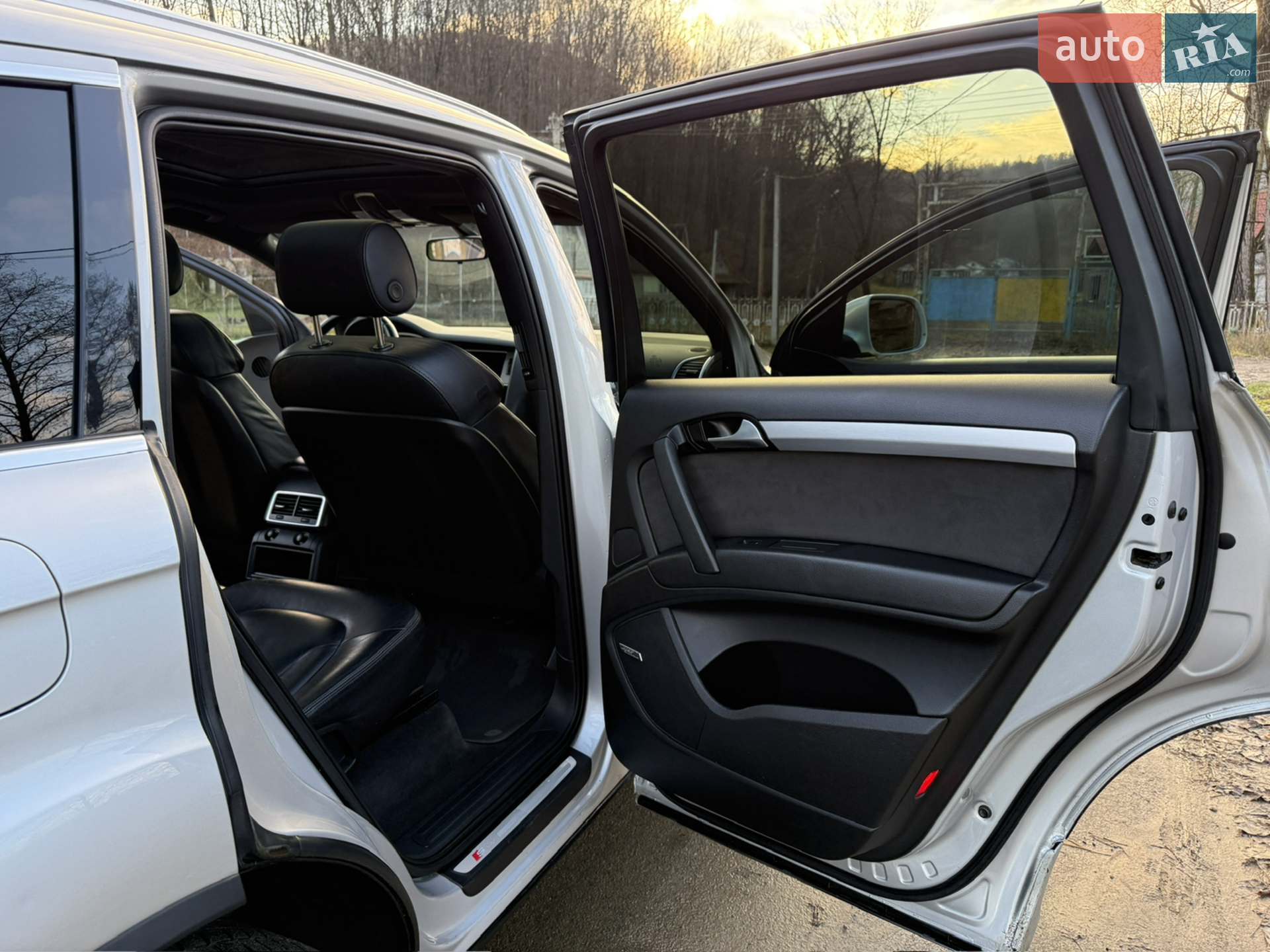 2010 Audi Q7 - мініатюра 17