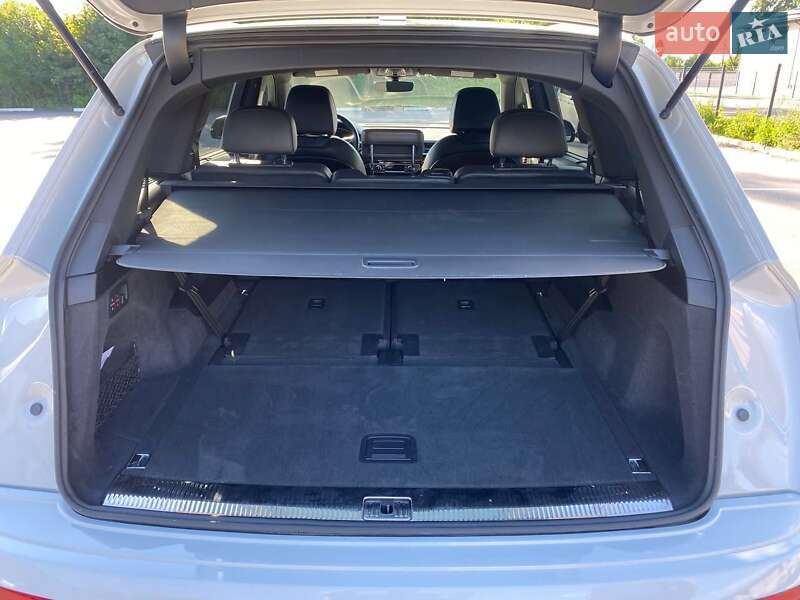 Внедорожник / Кроссовер Audi Q7 2016 в Казатине