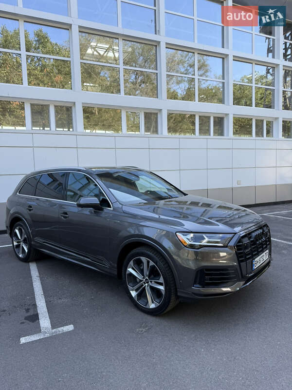 Позашляховик / Кросовер Audi Q7 2021 в Одесі
