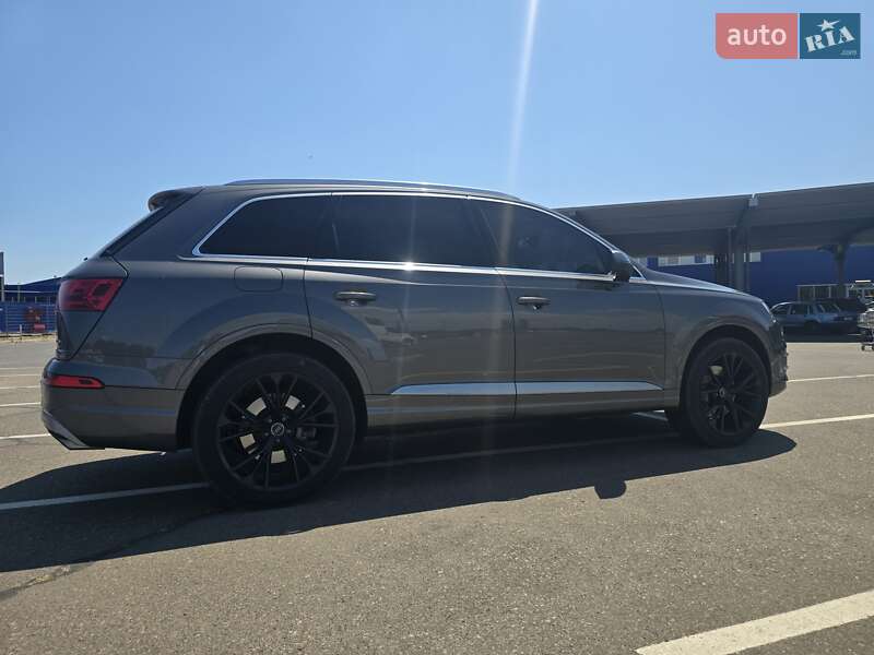 Внедорожник / Кроссовер Audi Q7 2018 в Одессе