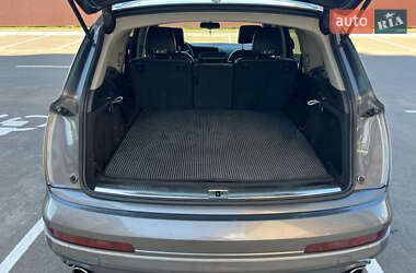 Внедорожник / Кроссовер Audi Q7 2013 в 