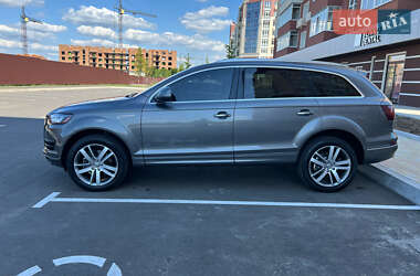 Внедорожник / Кроссовер Audi Q7 2013 в 