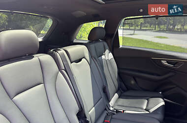 Внедорожник / Кроссовер Audi Q7 2022 в 